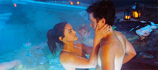 Veronica and jugheads evening the score kiss riverdale