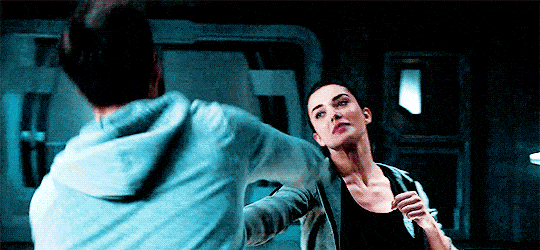 Mon el and imra supergirl