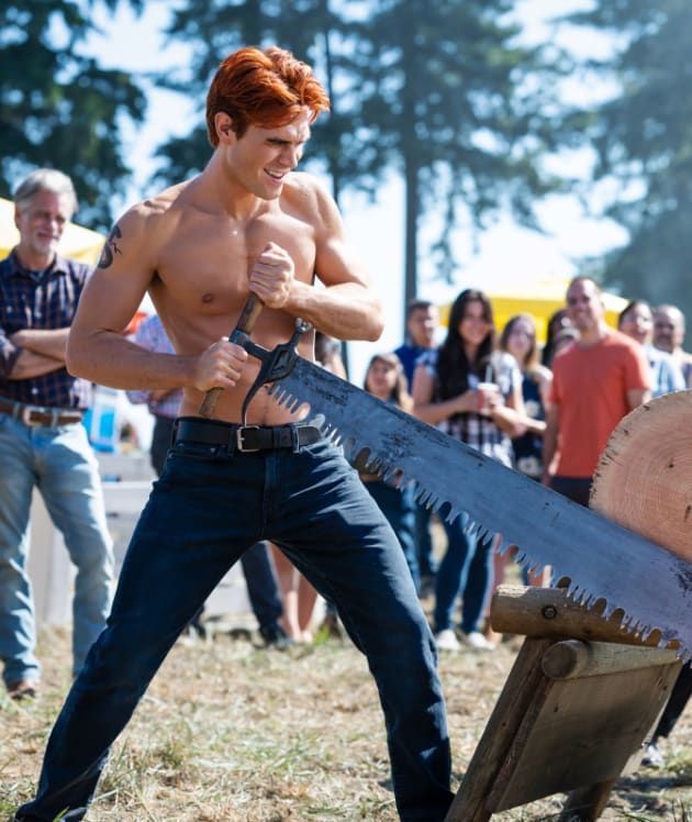 Shirtless Archie Riverdale Season Episode Tv Fanatic