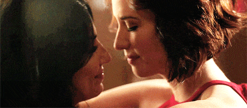 Maggie surprises alex supergirl