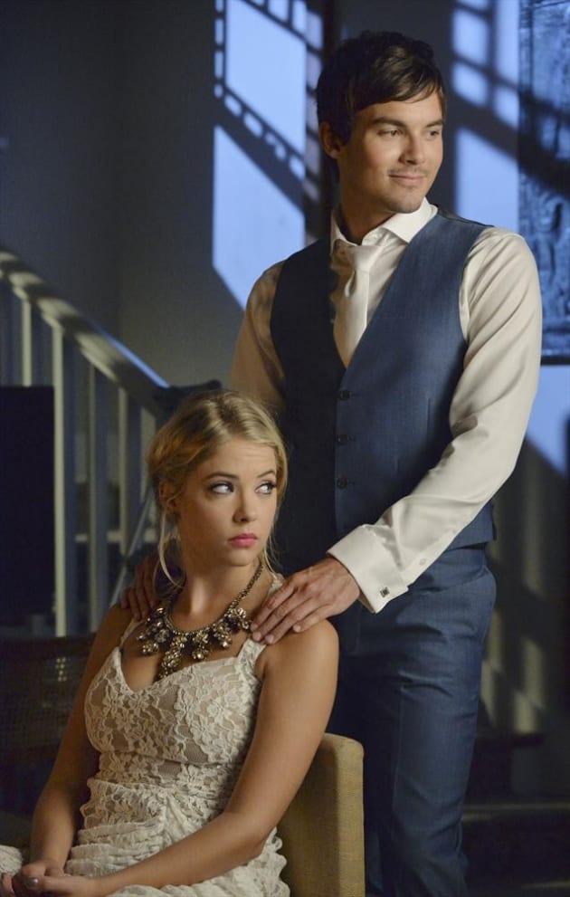 Couple Number 3 Pretty Little Liars Season 5 Episode 13 Tv Fanatic 9153