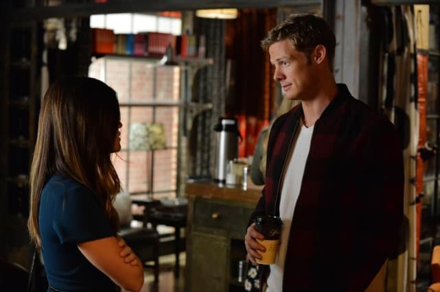 Where's Ezra? Pretty Little Liars