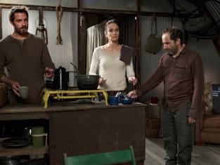 Watch colony discount season 3