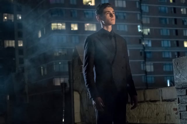 Bruce Admires Selina - Gotham Season 4 Episode 1