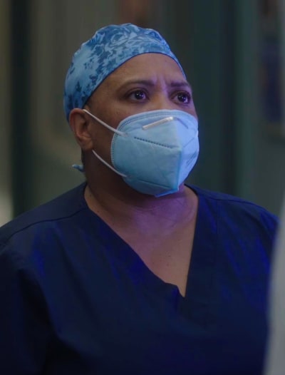 Pensive - Tall - Grey's Anatomy Season 17 Episode 1