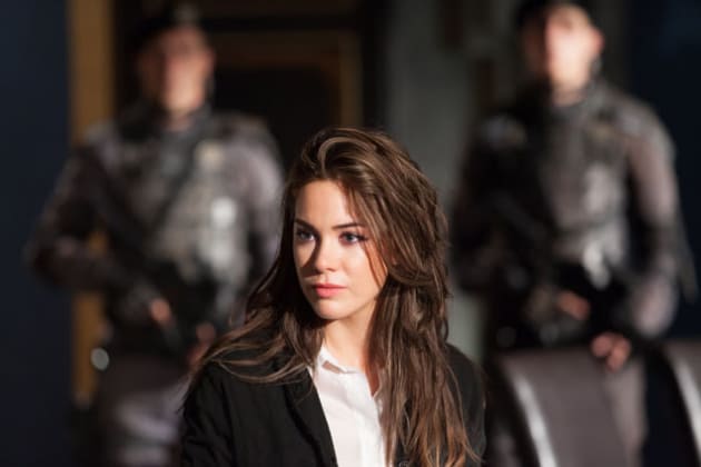 Claire Faces Civil War - Dominion Season 2 Episode 1