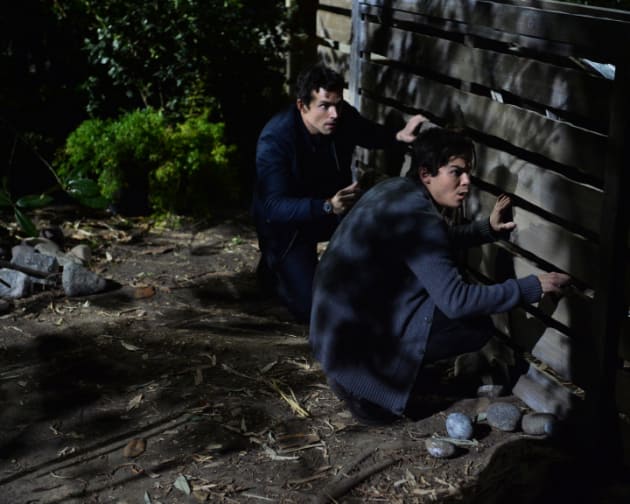 Time to Hide - Pretty Little Liars Season 5 Episode 24