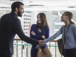 Kara Meets Lena's Ex - Supergirl Season 2 Episode 18