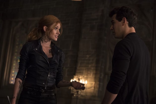 Watch shadowhunters season 3 cheap online free