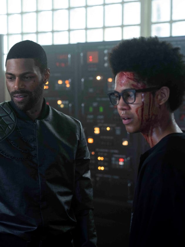 Alex and Darius - Marvel's Runaways Season 3 Episode 8