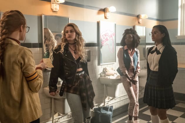 Girls Washroom - Riverdale Season 3 Episode 4