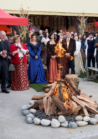 Beautiful Bonfire - Good Witch Season 6 Episode 0