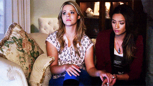 Emily and Alison - Pretty Little Liars