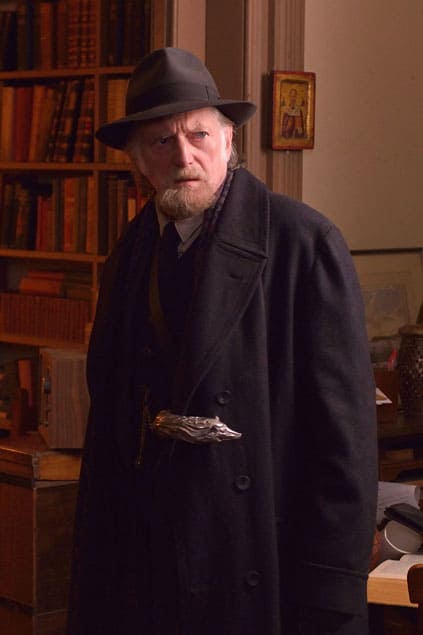 Is Abraham's Life In Danger? - The Strain Season 2 Episode 10