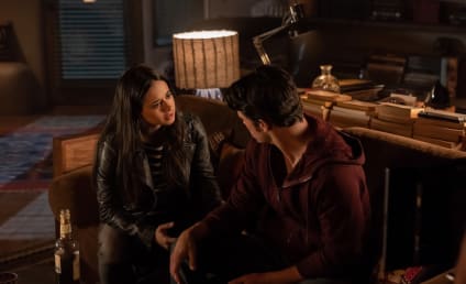 Roswell, New Mexico Season 2 Scoop: Arrow Vet Touches Down, LGBTQ Reveal, and More!