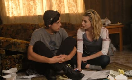 33 Obsessible Bughead Moments from Riverdale