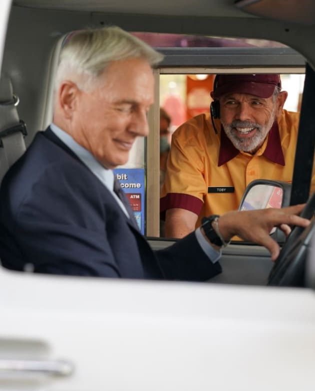 Deeper Into the Search -- Tall - NCIS Season 18 Episode 3