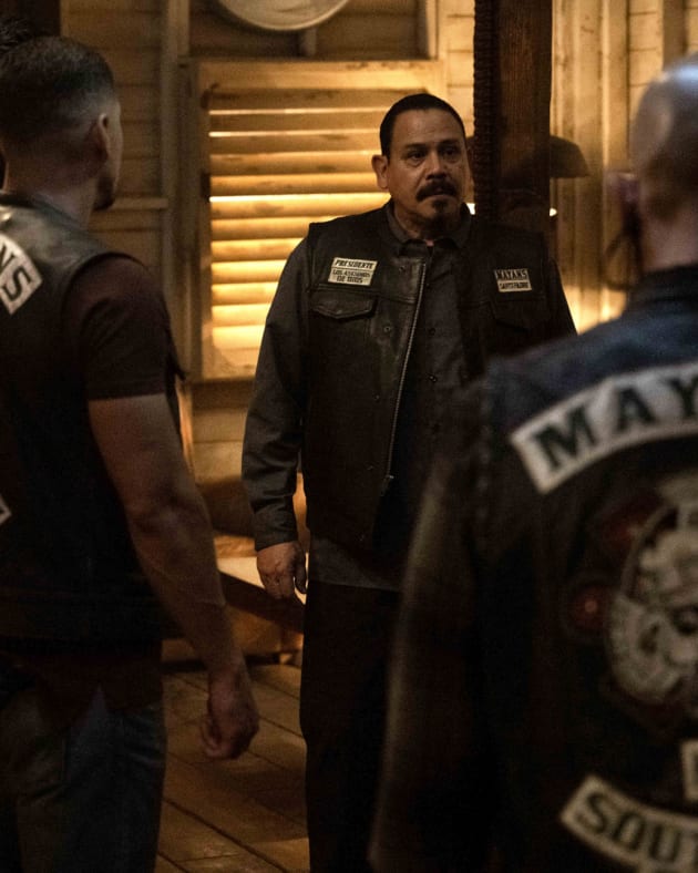 Mayans M.C. Season 4 Episode 6 Review When I Die, I Want Your Hands On