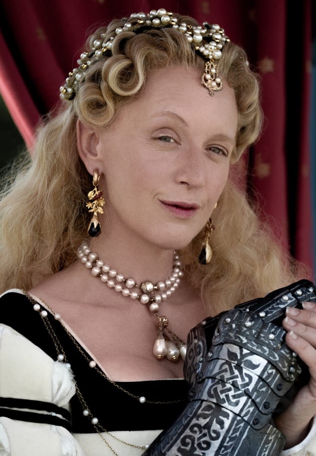 The queen season shop 1 episode 1