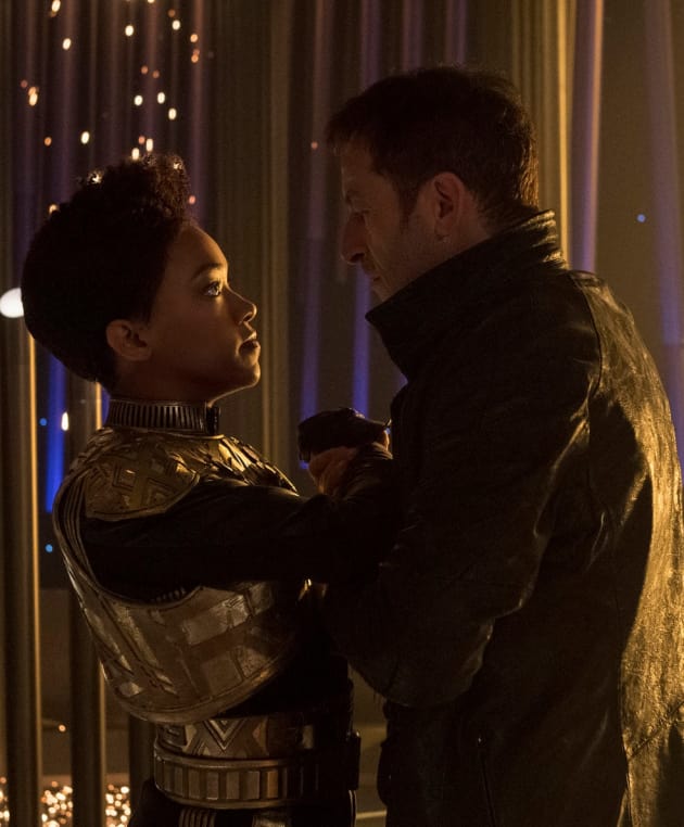 Close Up on Burnham and Lorca - Star Trek: Discovery Season 1 Episode 13