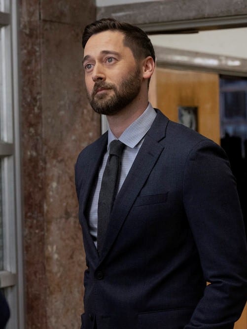 Max Looking Sharp - Tall - New Amsterdam Season 3 Episode 9