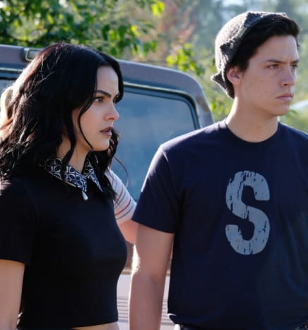 Friendly Support - Tall - Riverdale Season 4 Episode 1