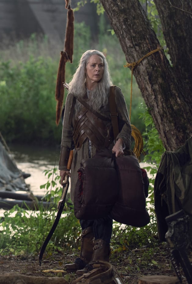 An Old Friend - The Walking Dead Season 9 Episode 7