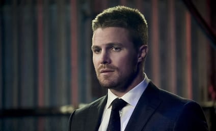 Arrow Photo Preview: Will Oliver's Secret be Exposed?