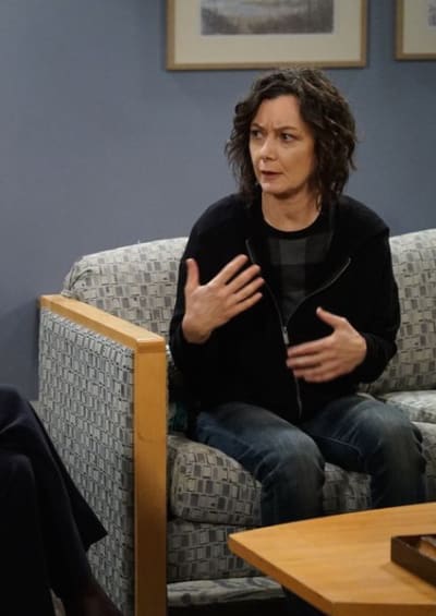 Darlene Attends Therapy - The Conners Season 2 Episode 4