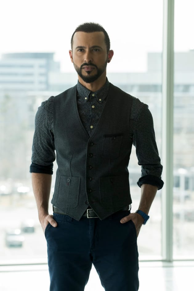 Middle Eastern Agent - Taken Season 1 Episode 1