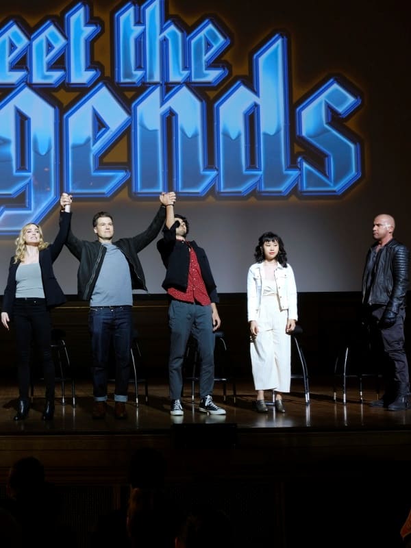 Applause - DC's Legends of Tomorrow Season 5 Episode 1