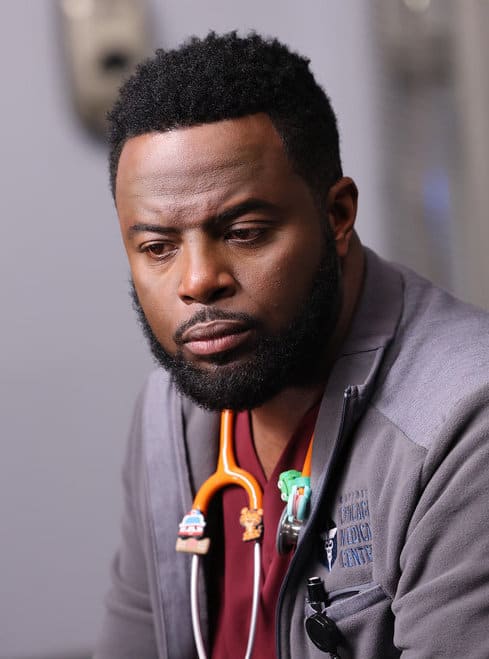 Helping the Cops Again - Chicago Med Season 7 Episode 18