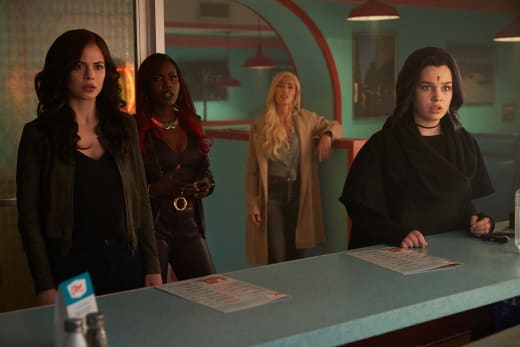 Titans Season 2 Episode 11 Review E.L. .O. TV Fanatic