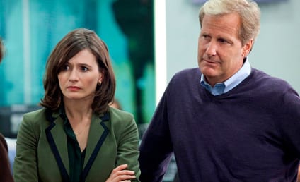 The Newsroom Review: Breaking the Non-News