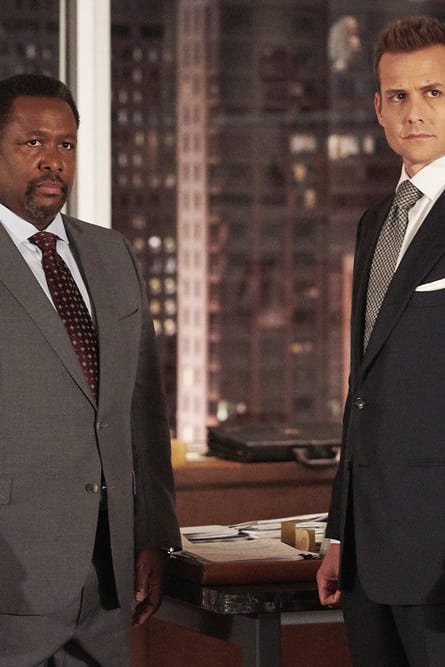 Watch Suits Online Season 8 Episode 4 Tv Fanatic