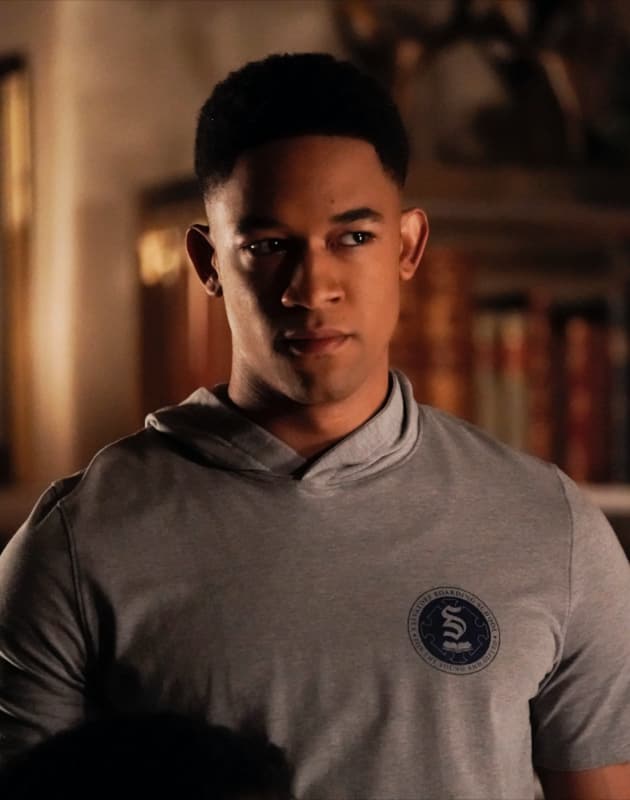 Legacies Photos: This Necromancer Does Not Come in Peace! - TV Fanatic
