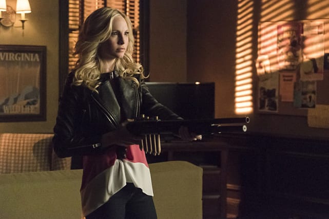 Poised and Ready - The Vampire Diaries Season 6 Episode 17