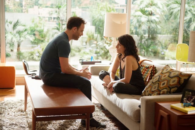 Another Conversation - Girlfriends' Guide to Divorce Season 3 Episode 1