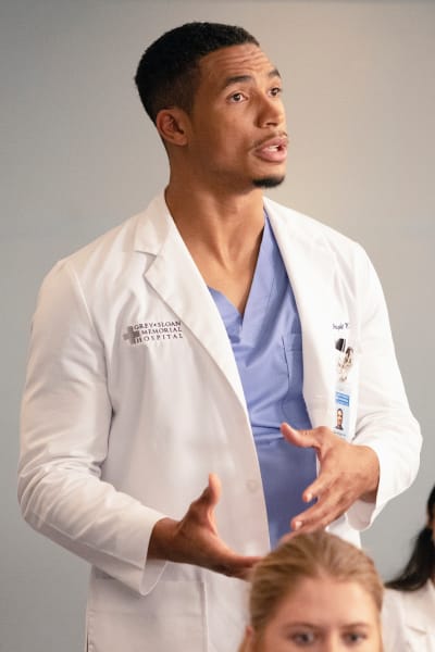 Speaking His Part - Grey's Anatomy Season 18 Episode 10