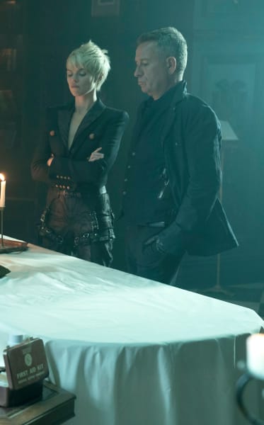 Listening to the Plan - Gotham Season 5 Episode 6