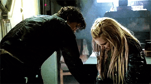 Bellamy and Clarke Connecting - The 100 Season 3 Episode 5