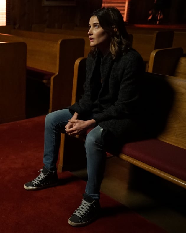Forgive Me Father - Stumptown Season 1 Episode 11