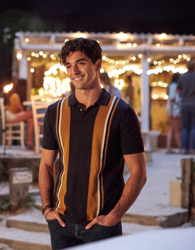 Elle and Marco-The Kissing Booth 3 - TV Fanatic
