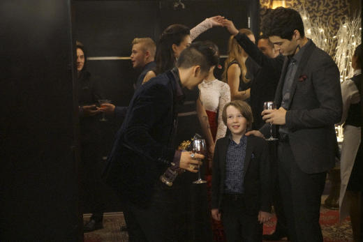 The Big Man - Shadowhunters Season 2 Episode 8