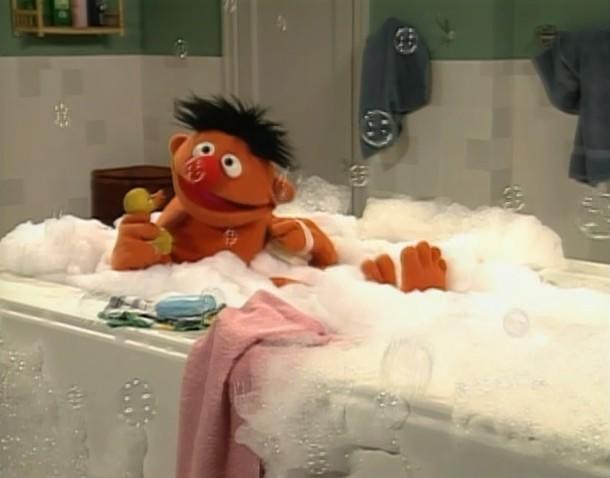 Sesame Street Ernie Bath