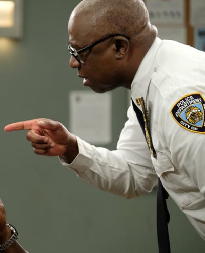 Holt Pointing Finger - Brooklyn Nine-Nine Season 7 Episode 10