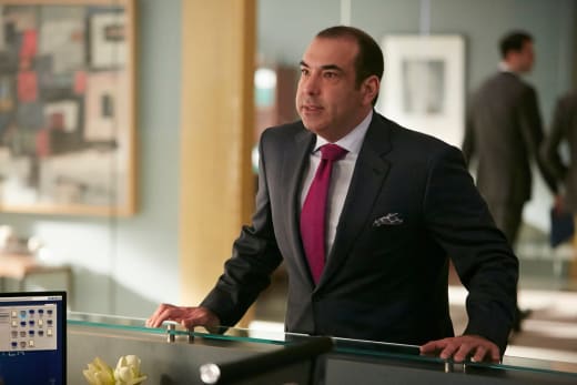 Suits s06e01 watch online sale