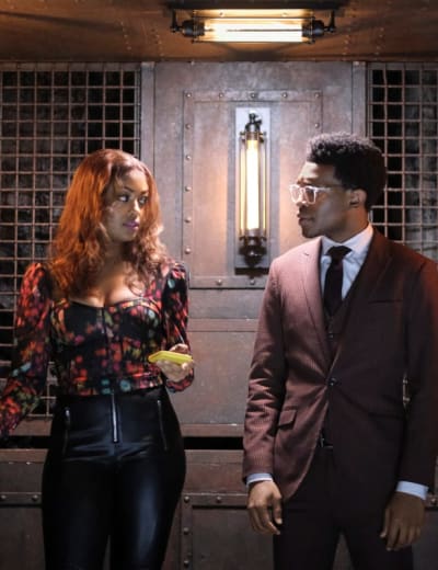 In the Bat Lift - Batwoman Season 2 Episode 14