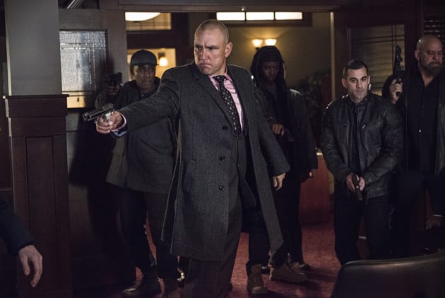 Pulling the Gun - Arrow Season 3 Episode 11