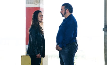 Watch Queen of the South Online: Season 2 Episode 13